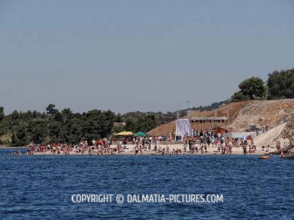 http://www.dalmatia-pictures.com/wp-content/uploads/2012/06/banj_003.jpg