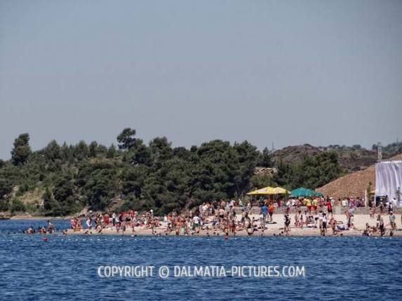 http://www.dalmatia-pictures.com/wp-content/uploads/2012/06/banj_027.jpg